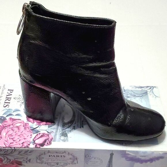 Forever 21 Retro Grunge Goth Black Faux Pebbled Patent Leather Chunky Boots - Picture 1 of 12